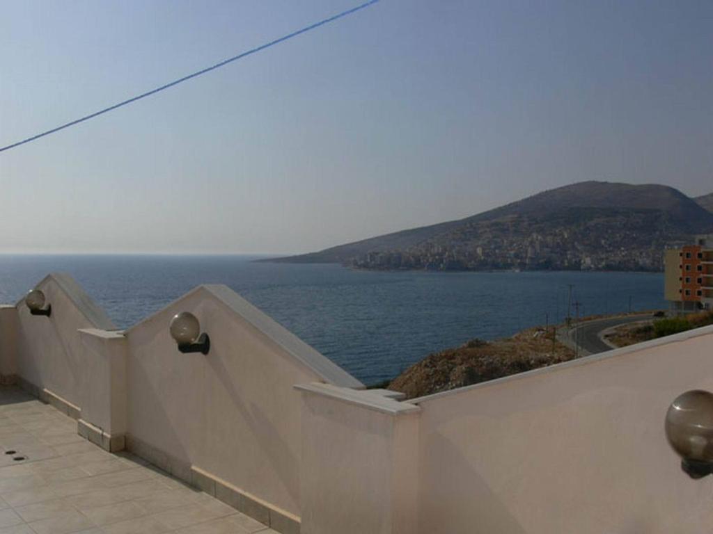 Helia Seaside Hotel Sarande Exterior photo